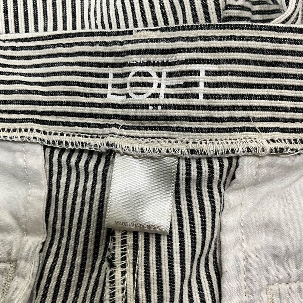 ANN TAYLOR LOFT Bermuda Length Shorts - Picture 3 of 5